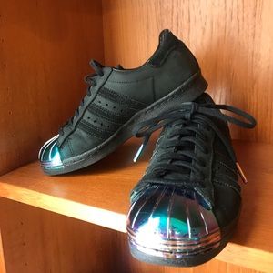 ADIDAS ( steel tops)